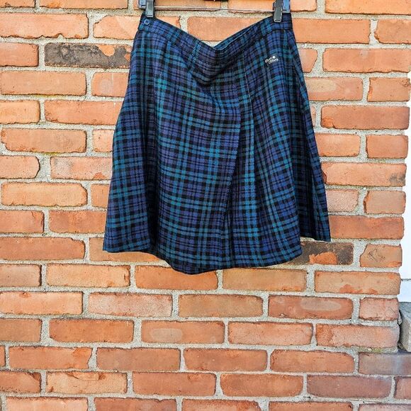 New Flynn O'Hara Green Multicolored Plaid Academia Skirt. - Picture 14 of 16